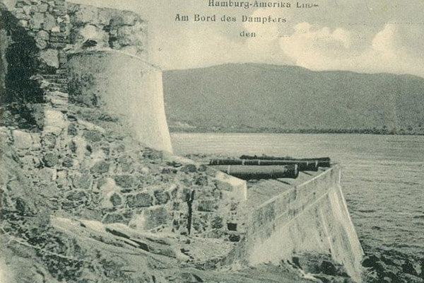 Historic postcard showing cannons in situ
